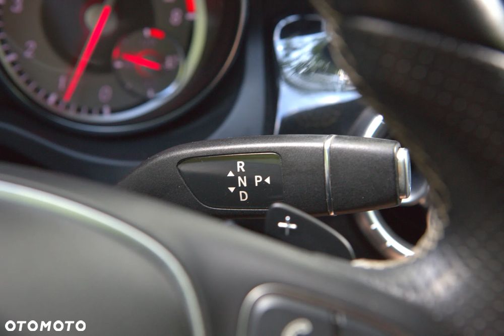 Mercedes-Benz CLA 250 4-Matic Sport - 37