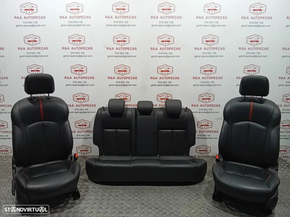 Conjunto de Bancos Nissan Juke Original - 17