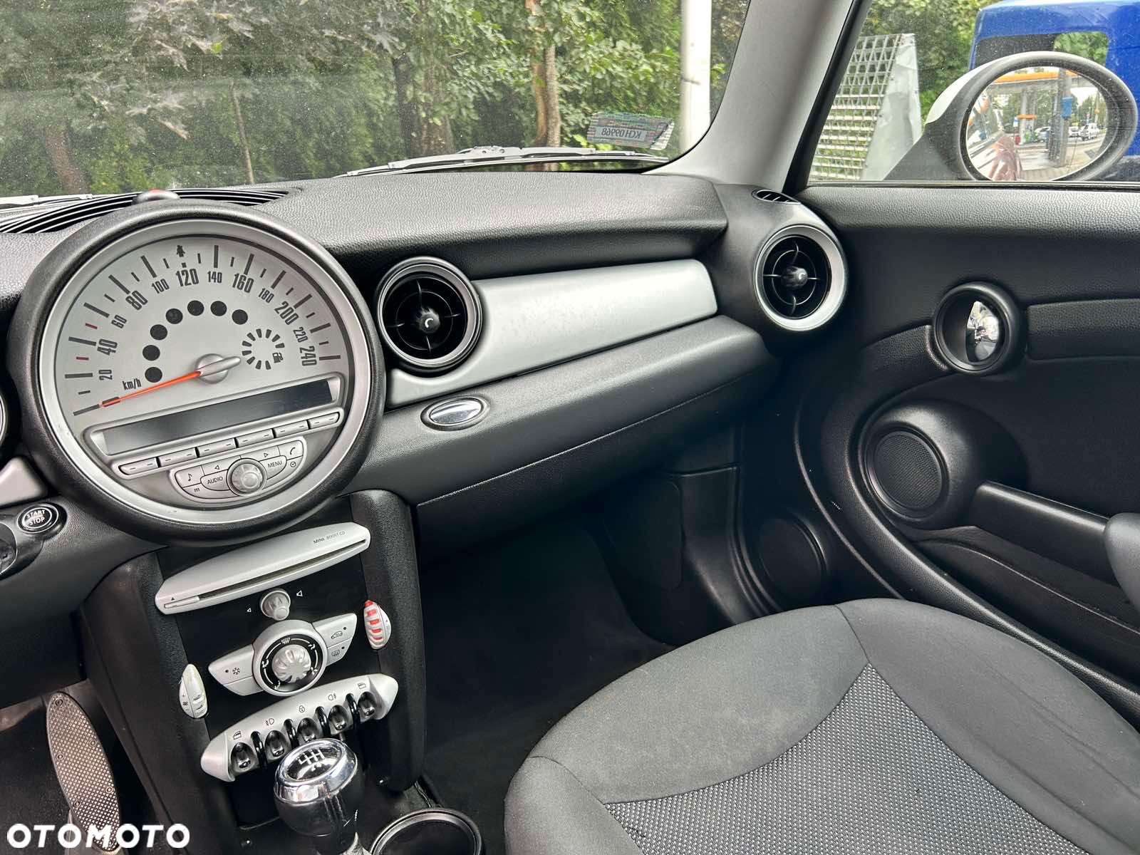 MINI Cooper Standard - 7