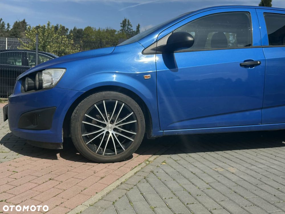 Chevrolet Aveo 1.2 LS+ - 3