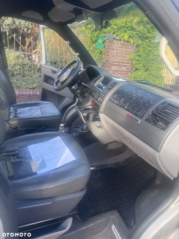 Volkswagen Transporter - 2