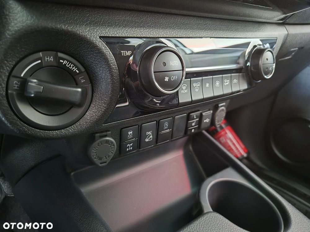 Toyota Hilux - 20