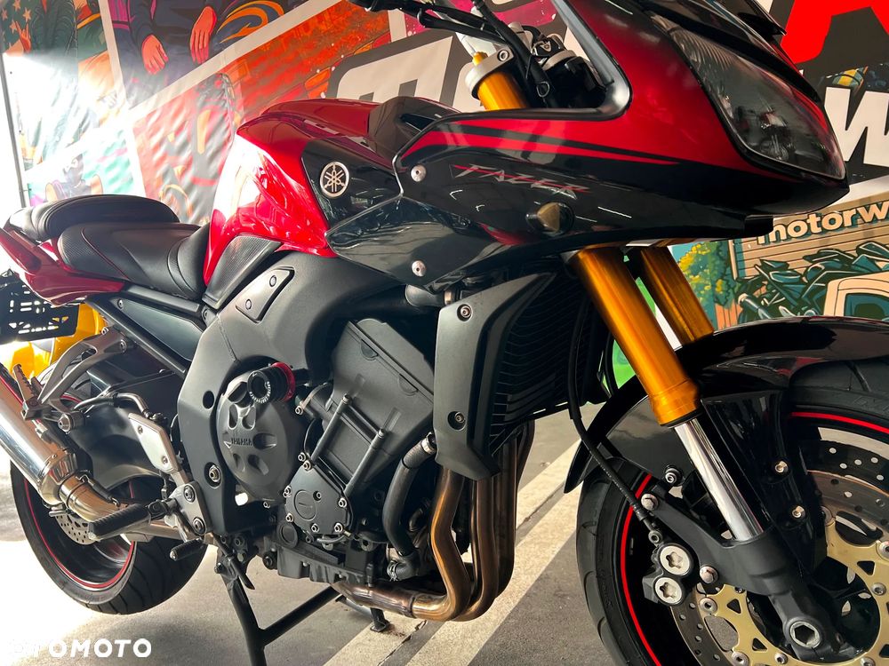 Yamaha FZ - 11