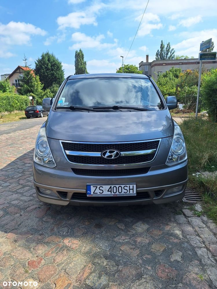 Hyundai H-1 - 4
