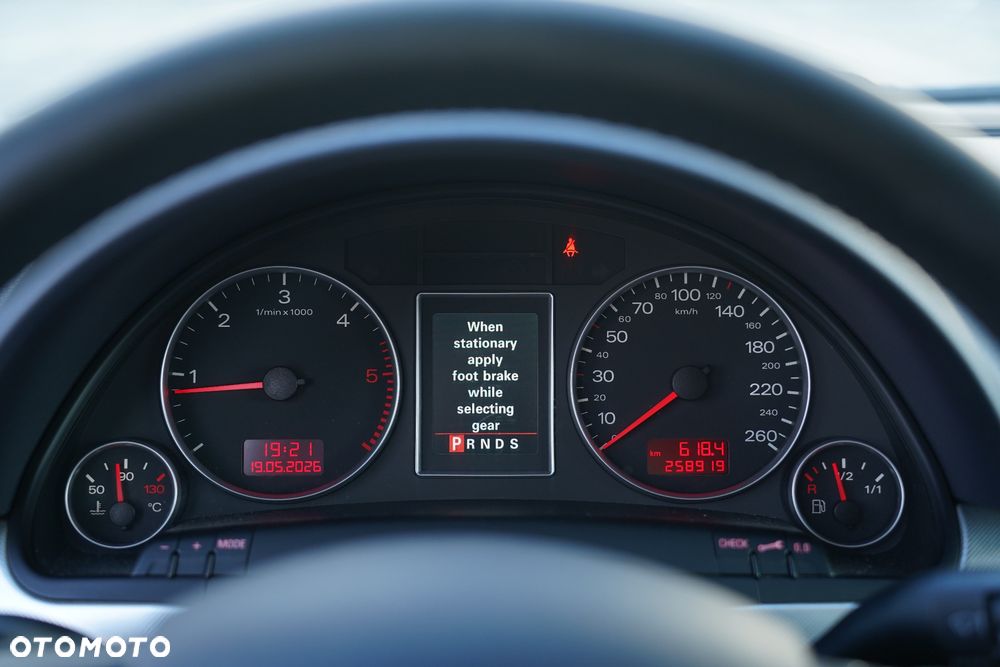 Audi A4 Limousine - 17