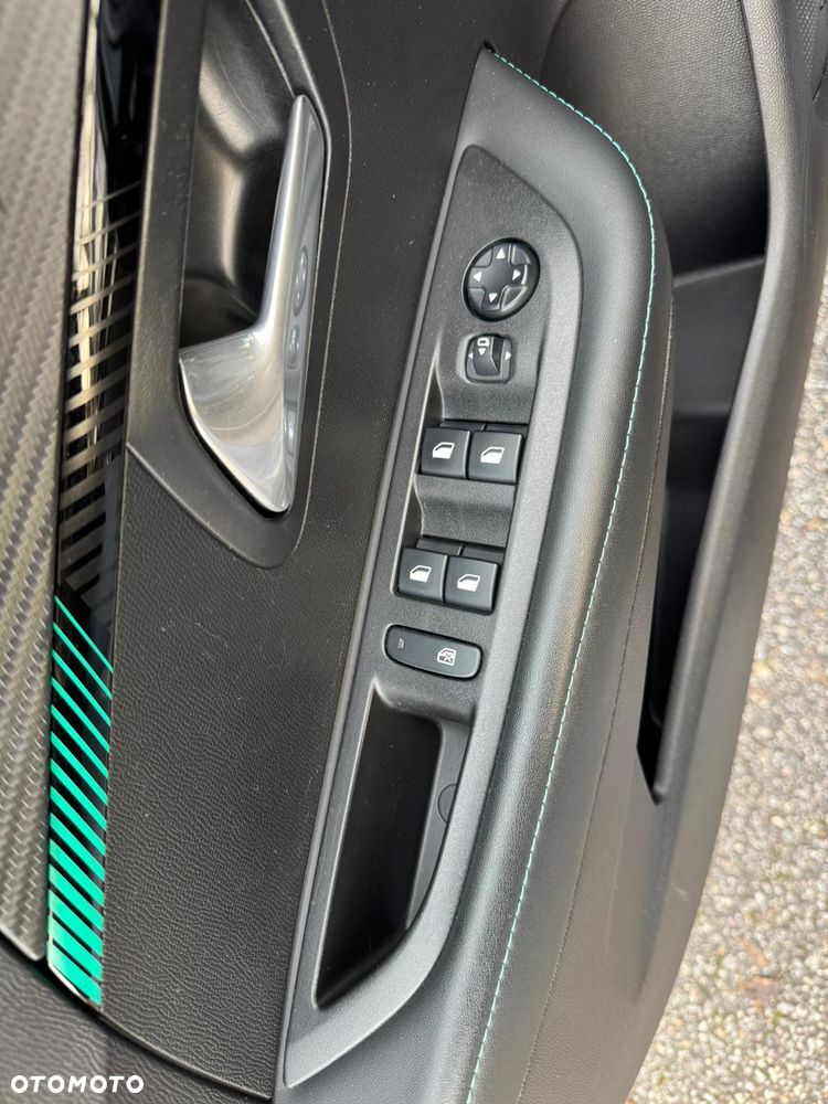 Peugeot 208 1.2 PureTech Active S&S EAT8 - 9