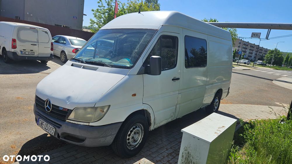 Mercedes-Benz Sprinter - 5