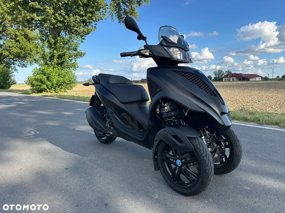 Piaggio MP-3 - 5