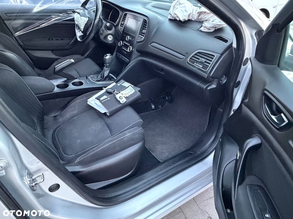 Renault Megane ENERGY TCe 100 LIMITED - 10