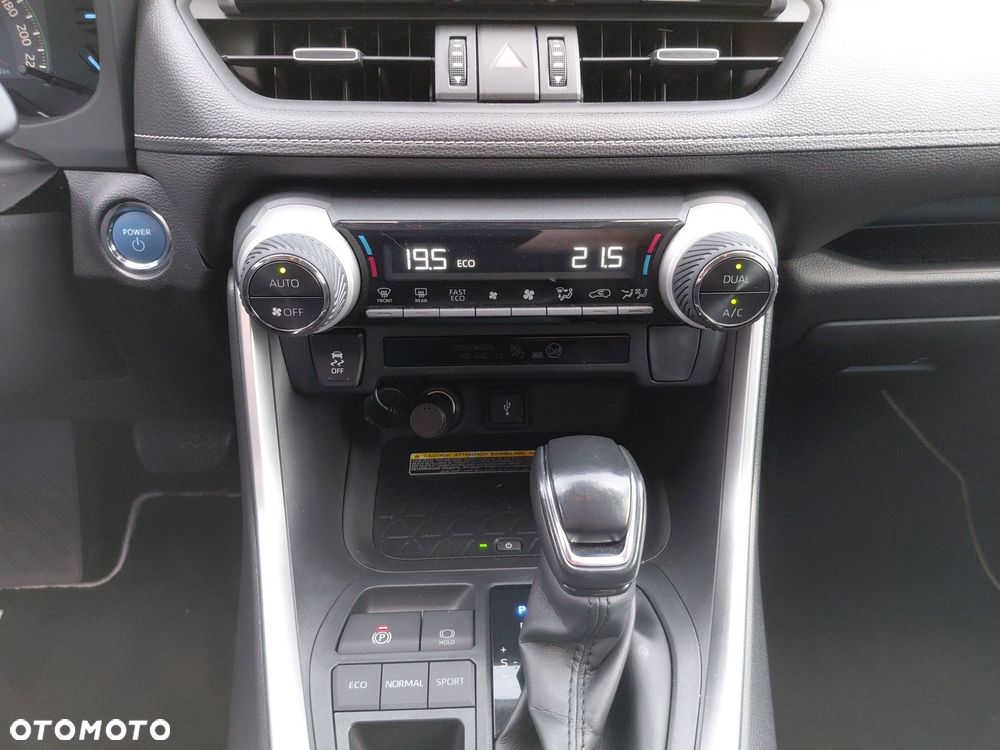 Toyota RAV4 - 24