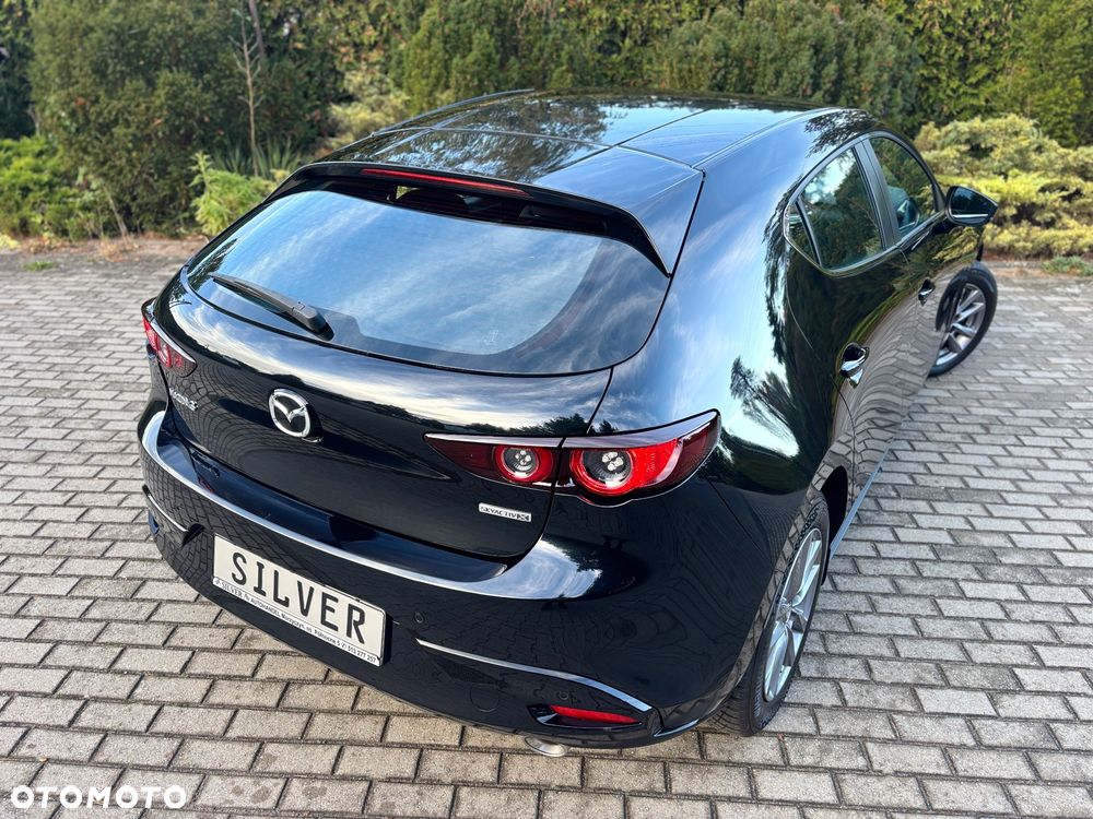 Mazda 3 2.0 mHEV Hikari - 17