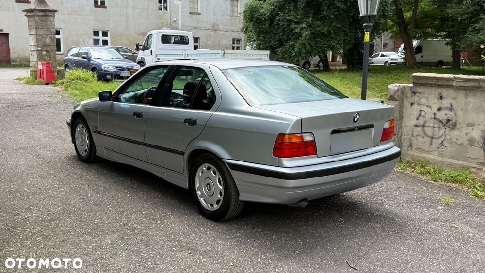 BMW Seria 3 - 4