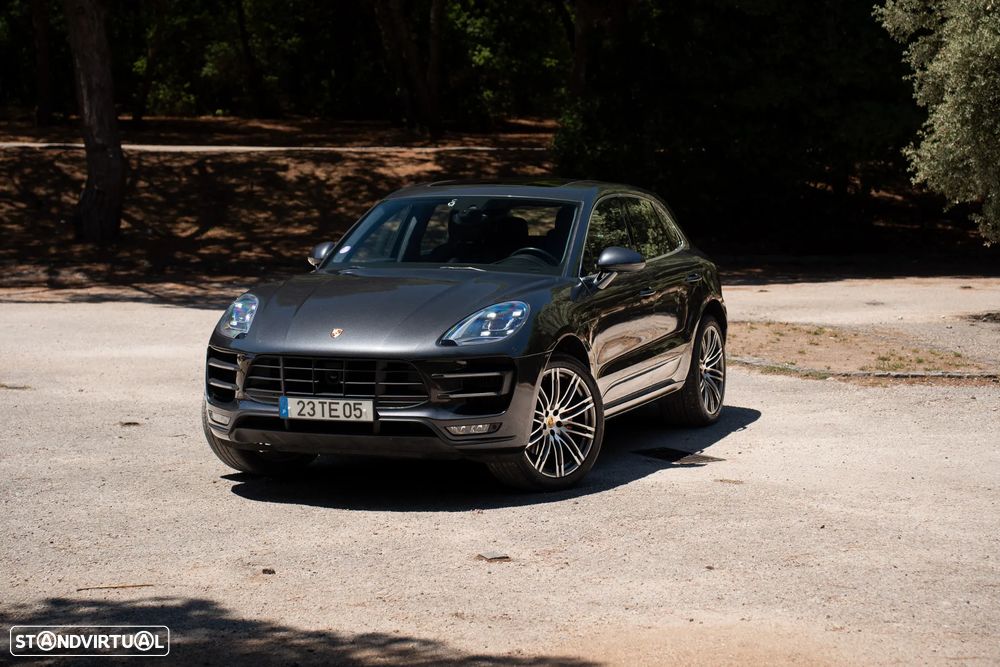 Porsche Macan Turbo - 18