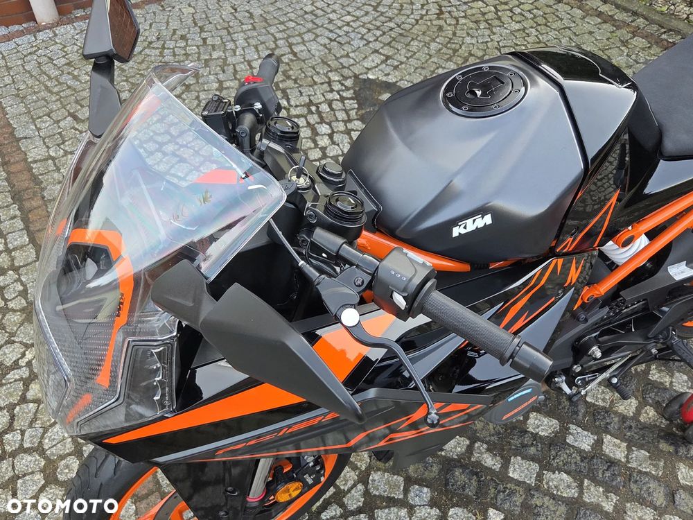 KTM RC 125 - 35