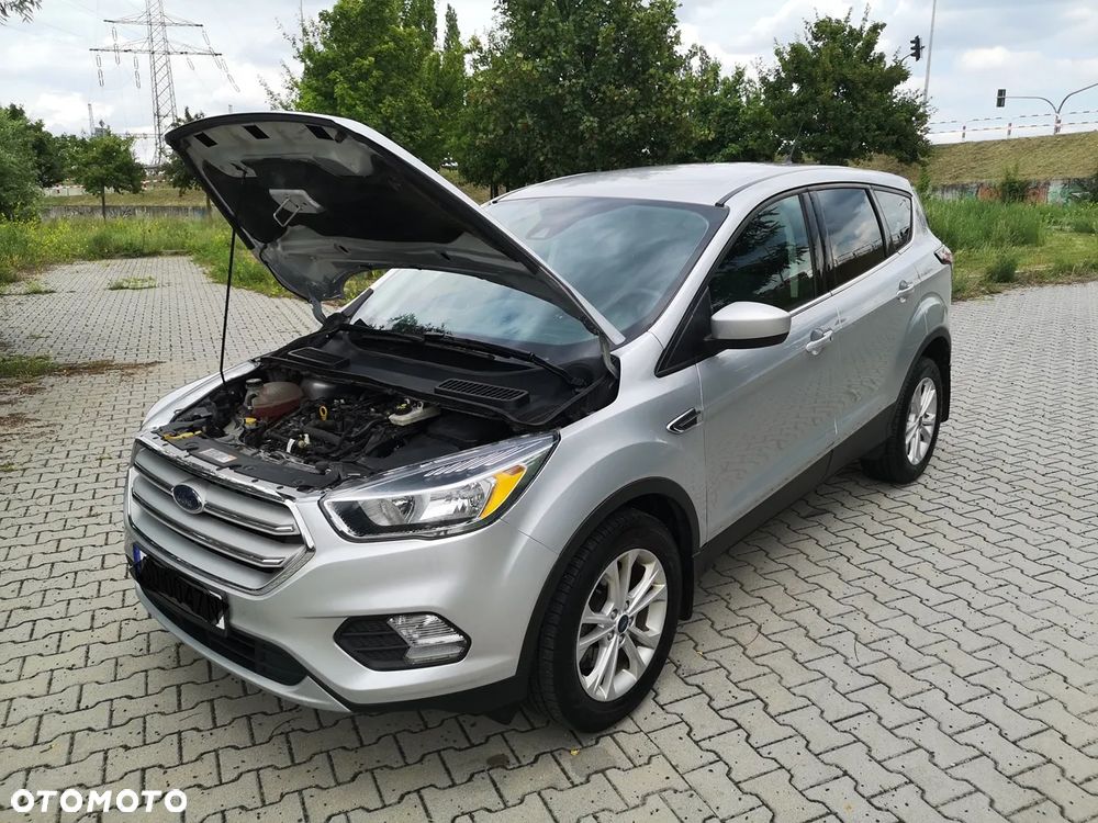 Ford Kuga 1.5 EcoBoost 4WD Titanium Plus - 28