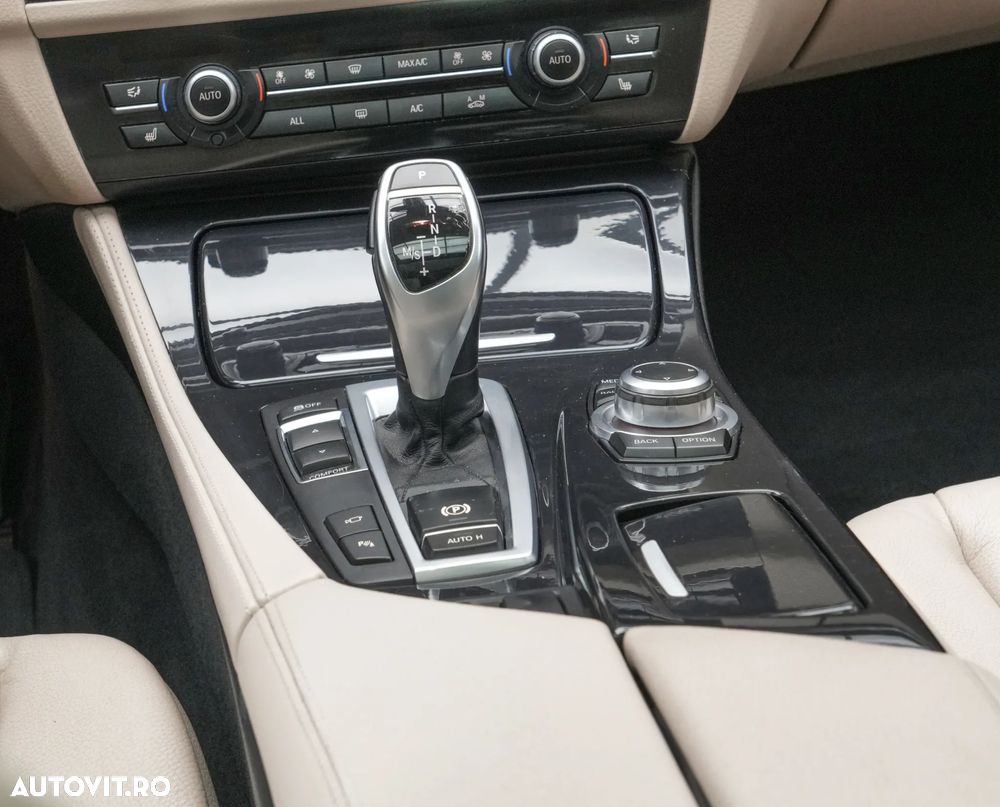 BMW Seria 5 520d Touring Aut. Luxury Line - 20