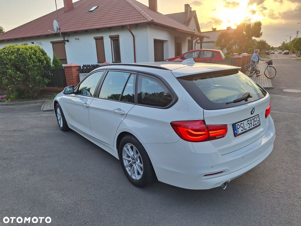 BMW Seria 3 318d Business Edition - 2