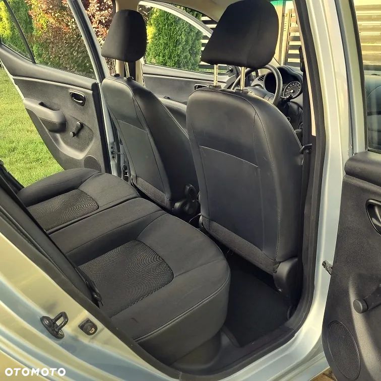 Hyundai i10 1.1 Classic + - 14