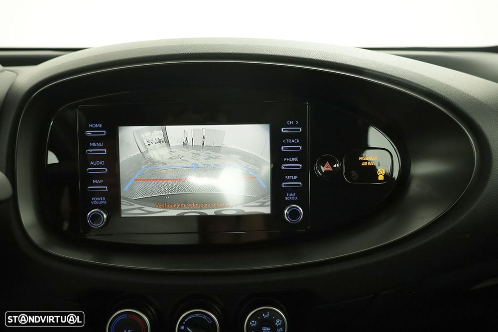 Toyota Aygo 1.0 X-Play - 11