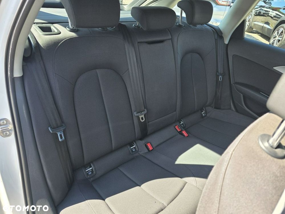 Audi A6 Avant 2.0 TDI ultra S tronic - 13