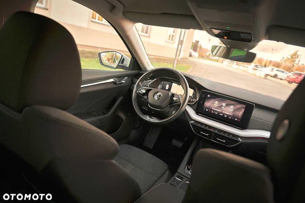 Skoda Octavia 1.5 TSI e-TEC DSG Selection Plus - 29