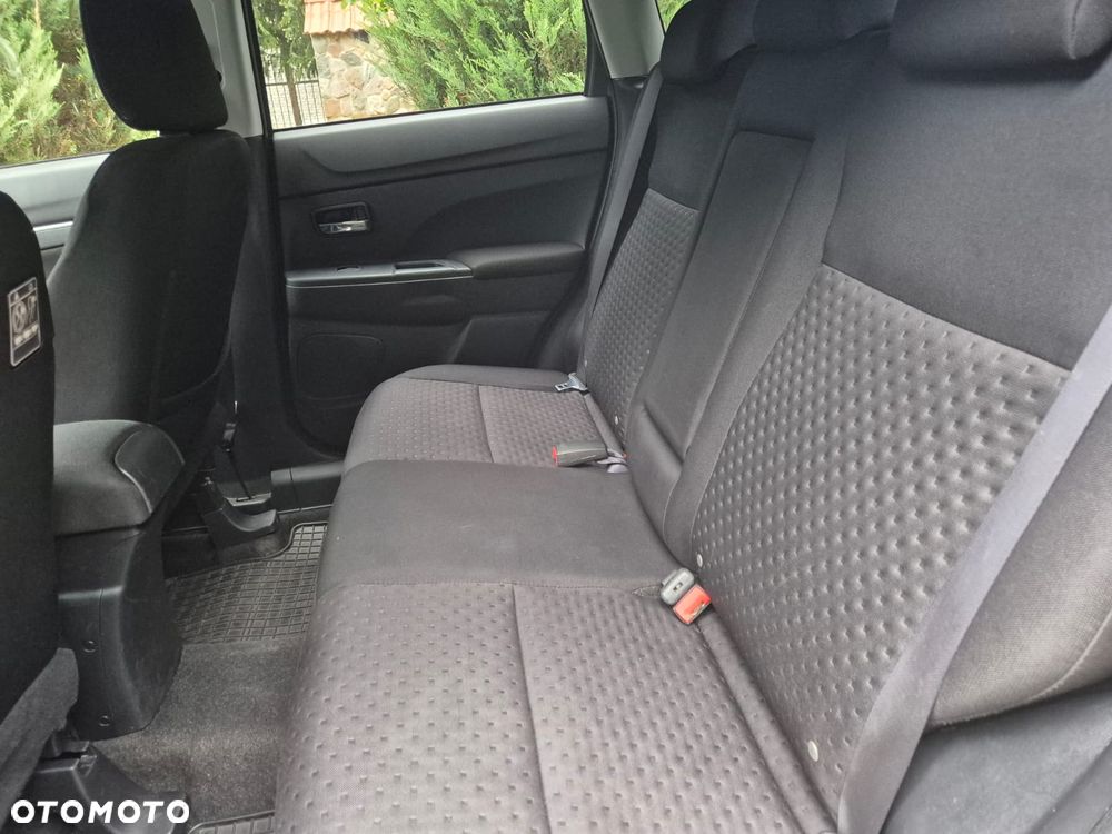 Mitsubishi ASX 1.8 DID Instyle NAVI 4WD AS&G - 18
