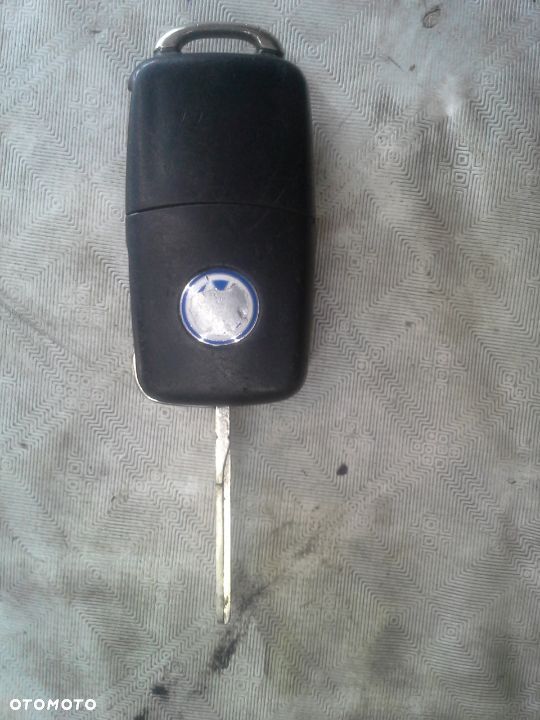 Volkswagen Golf V 1.9 TDi 105KM BKC zestaw startowy Bosch 0281011900 03G906016CB moduły komplet - 16