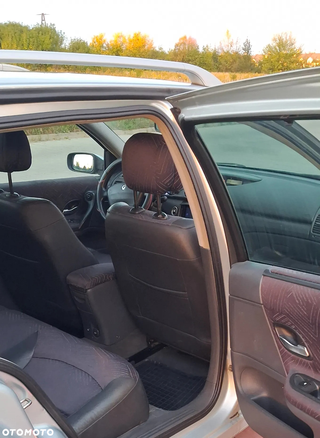 Renault Laguna 1.8 Emotion - 10