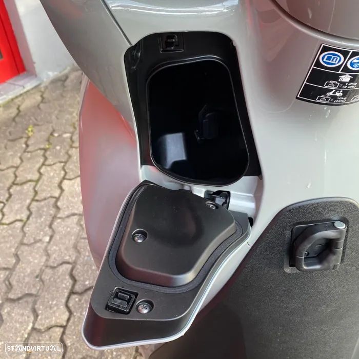 Honda SH 350 SMART TOP BOX GARANTIA ATÉ 30.01.2029 - 11