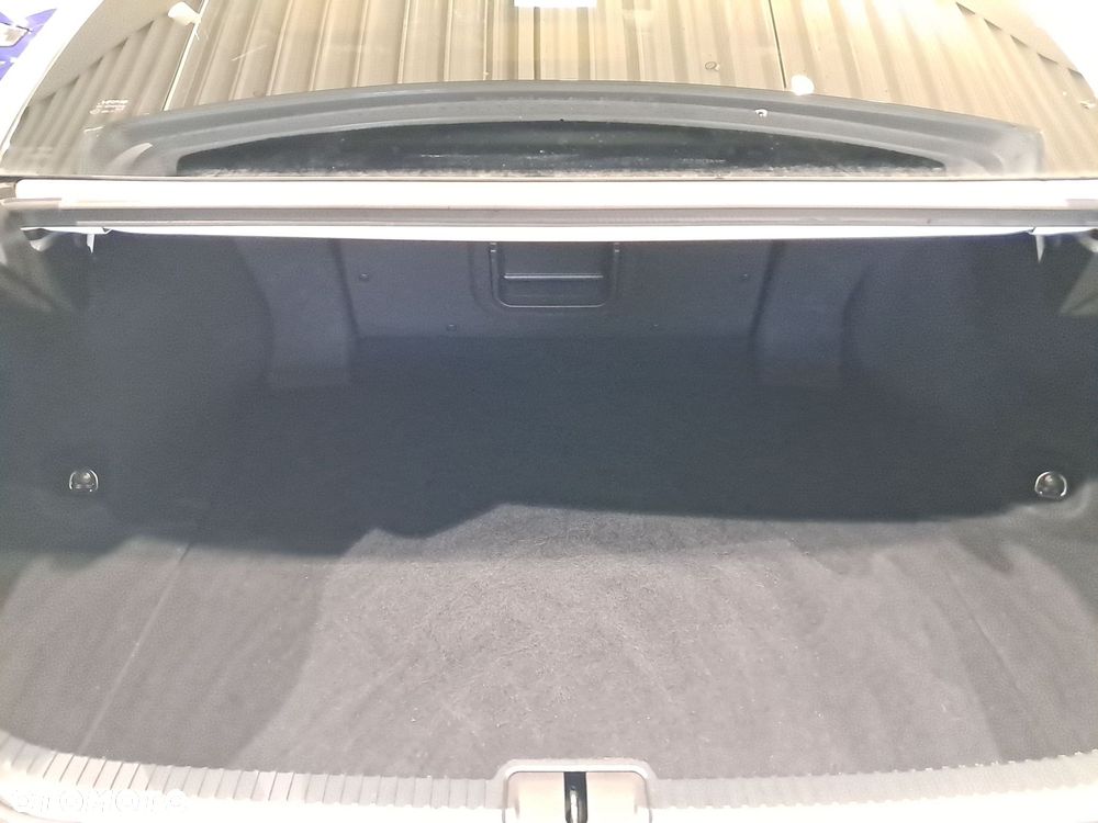 Lexus ES 300h Business Edition - 11