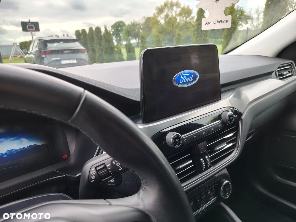 Ford Kuga 1.5 EcoBoost TITANIUM - 21