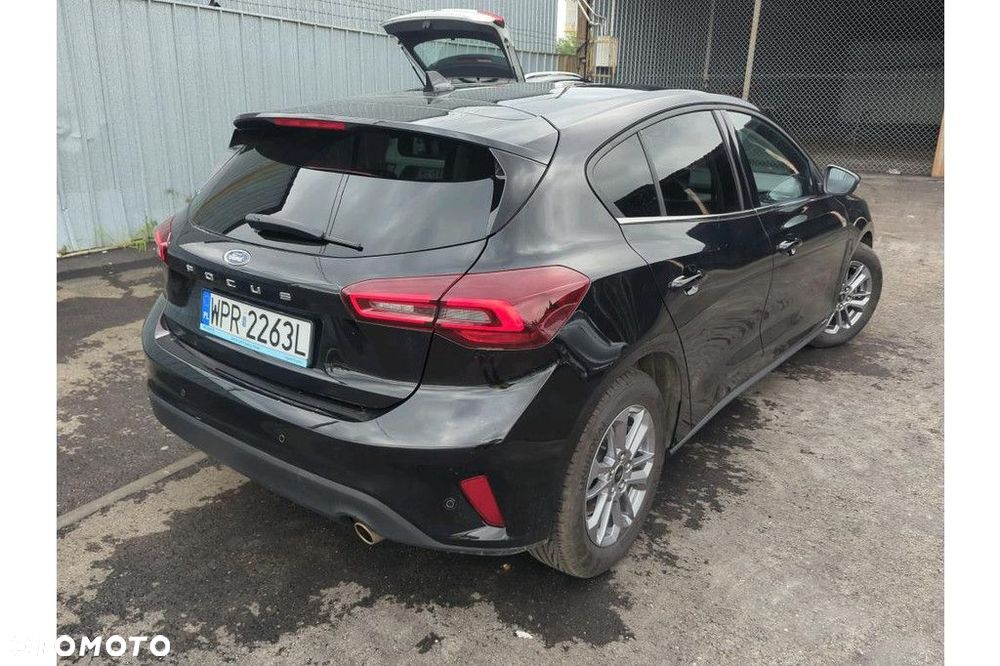 Ford Focus 1.0 EcoBoost Titanium - 3