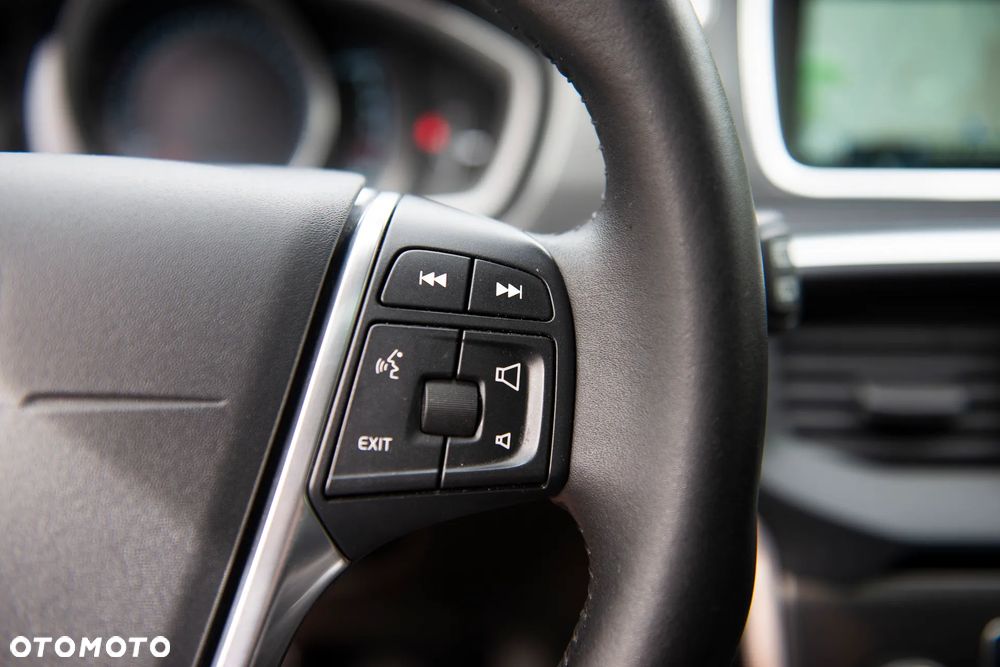 Volvo V40 D2 Summum - 37