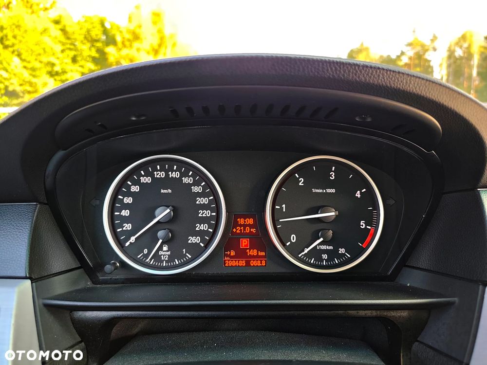 BMW Seria 5 - 26