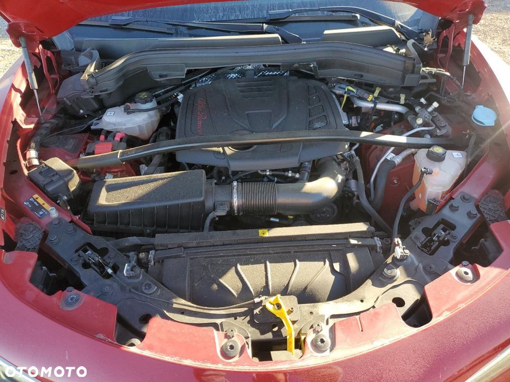 Alfa Romeo Stelvio - 10