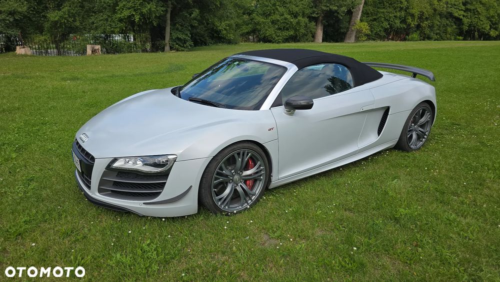 Audi R8 Spyder ver-5-2-fsi-quattro-r-tronic-gt - 1