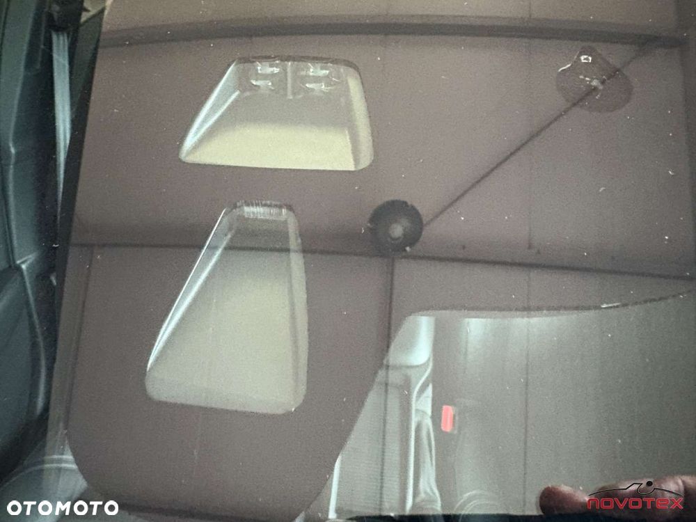 Volvo V40 T4 Momentum - 25