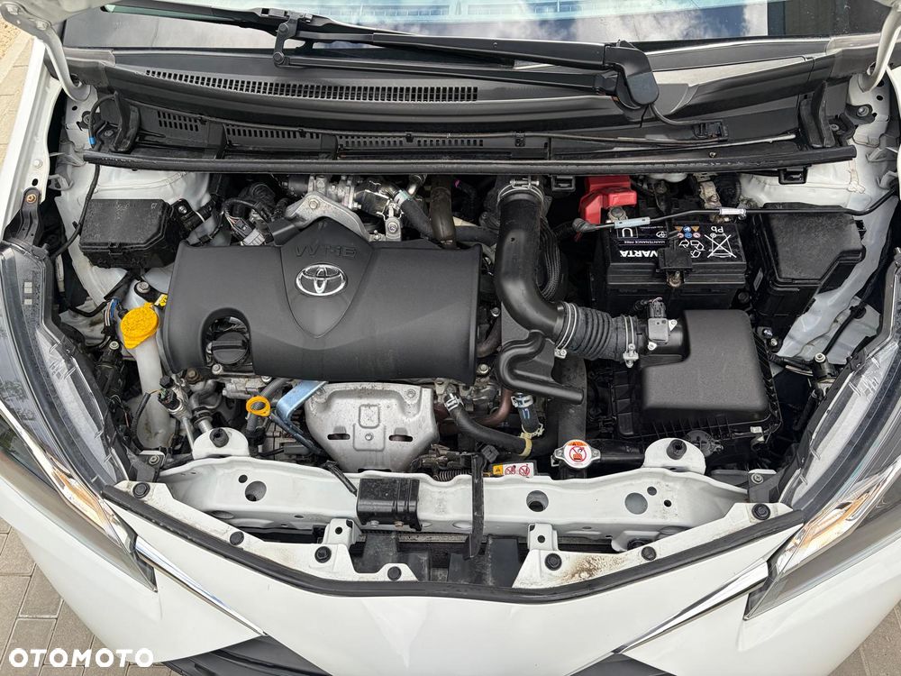 Toyota Yaris - 16
