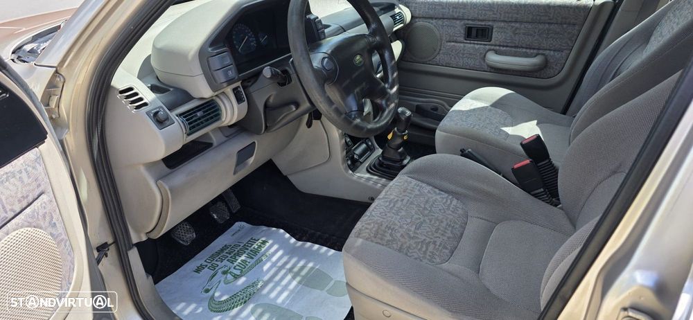 Land Rover Freelander 2.0 di - 8
