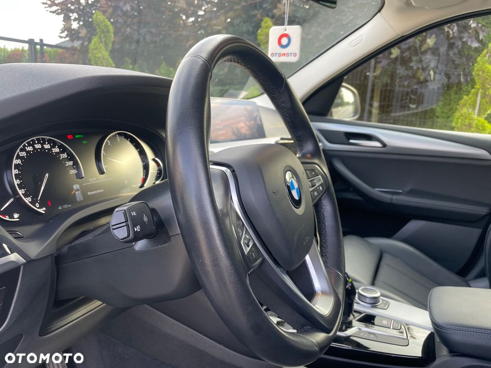 BMW X3 xDrive20i GPF xLine sport - 9