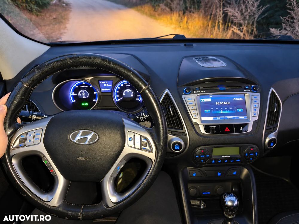 Hyundai ix35 2.0 CRDI 4WD Premium - 16