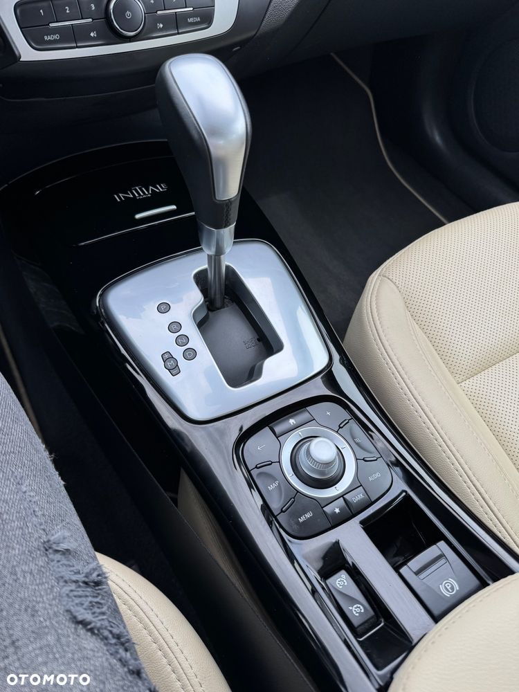 Renault Laguna 2.0T Initiale - 11