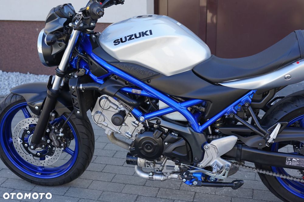 Suzuki SV - 27