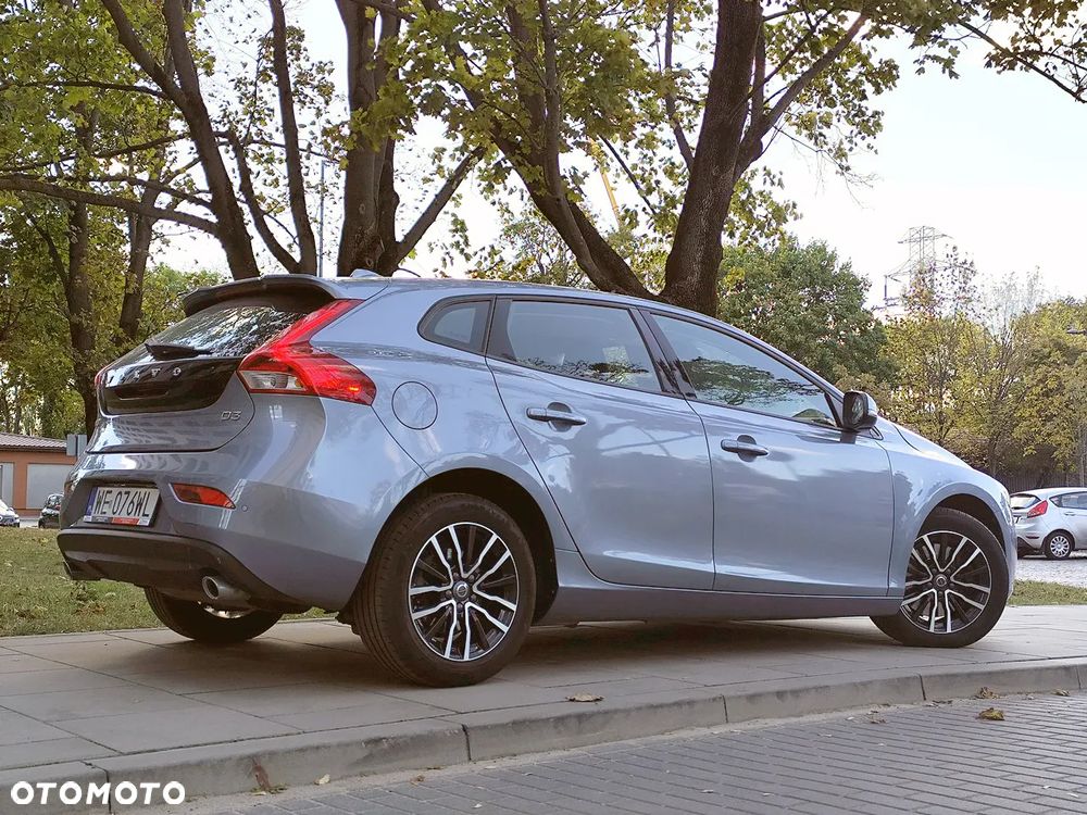 Volvo V40 D3 Drive-E Momentum - 3