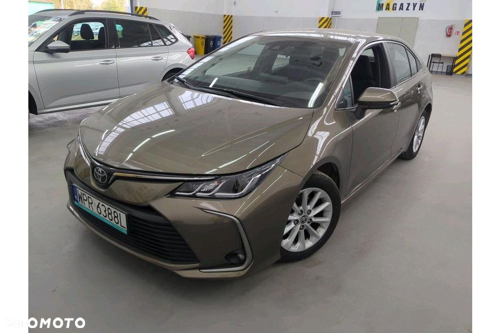 Toyota Corolla - 1