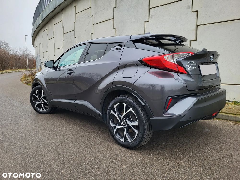 Toyota C-HR - 6