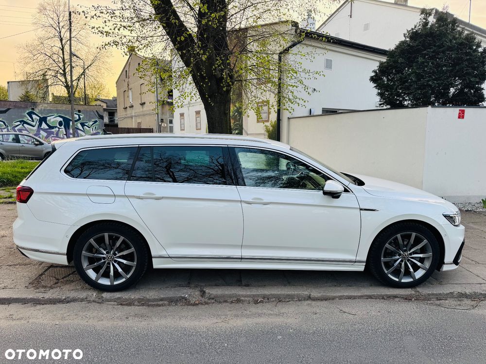 Volkswagen Passat - 2