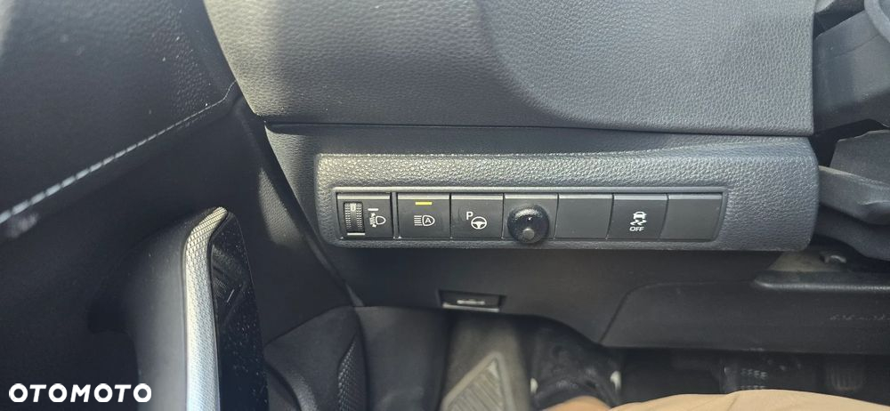 Toyota Corolla 2.0 Hybrid Comfort - 30