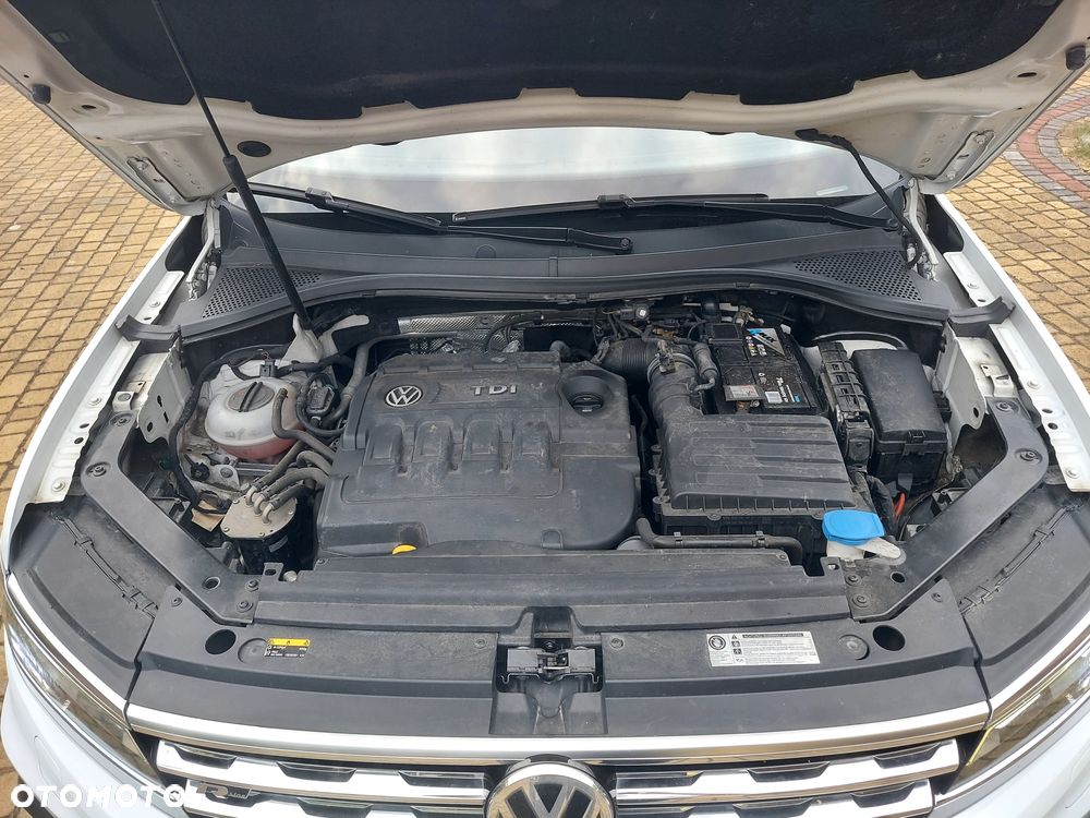 Volkswagen Tiguan 2.0 TDI SCR 4MotION DSG R-Line - 17