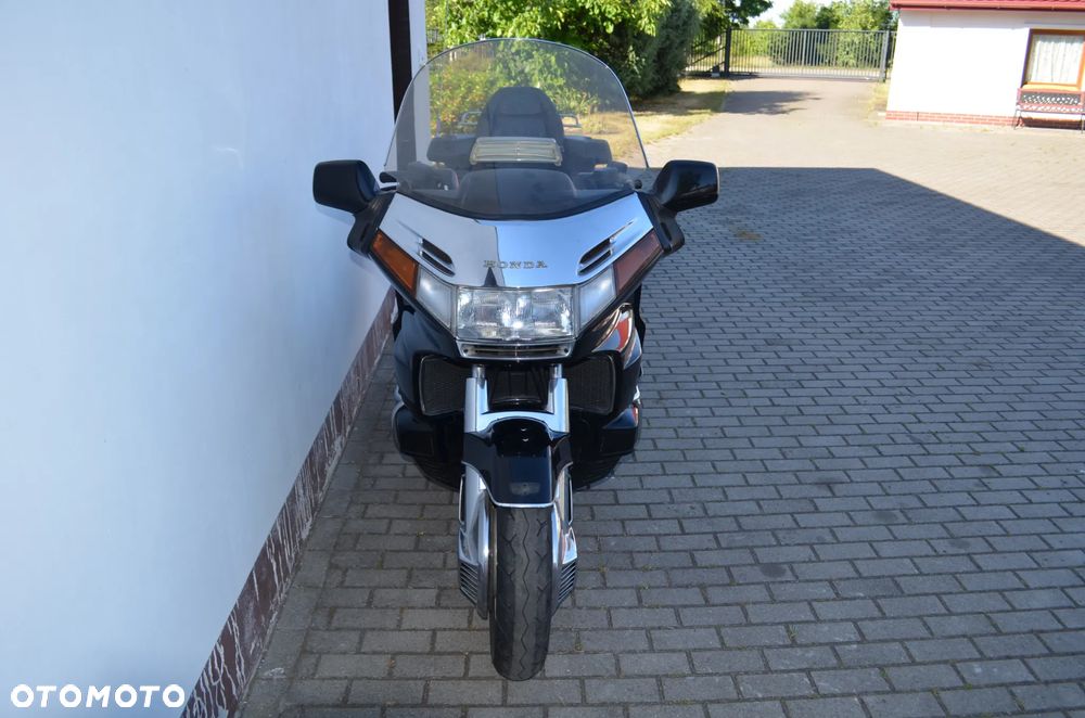 Honda GL - 27